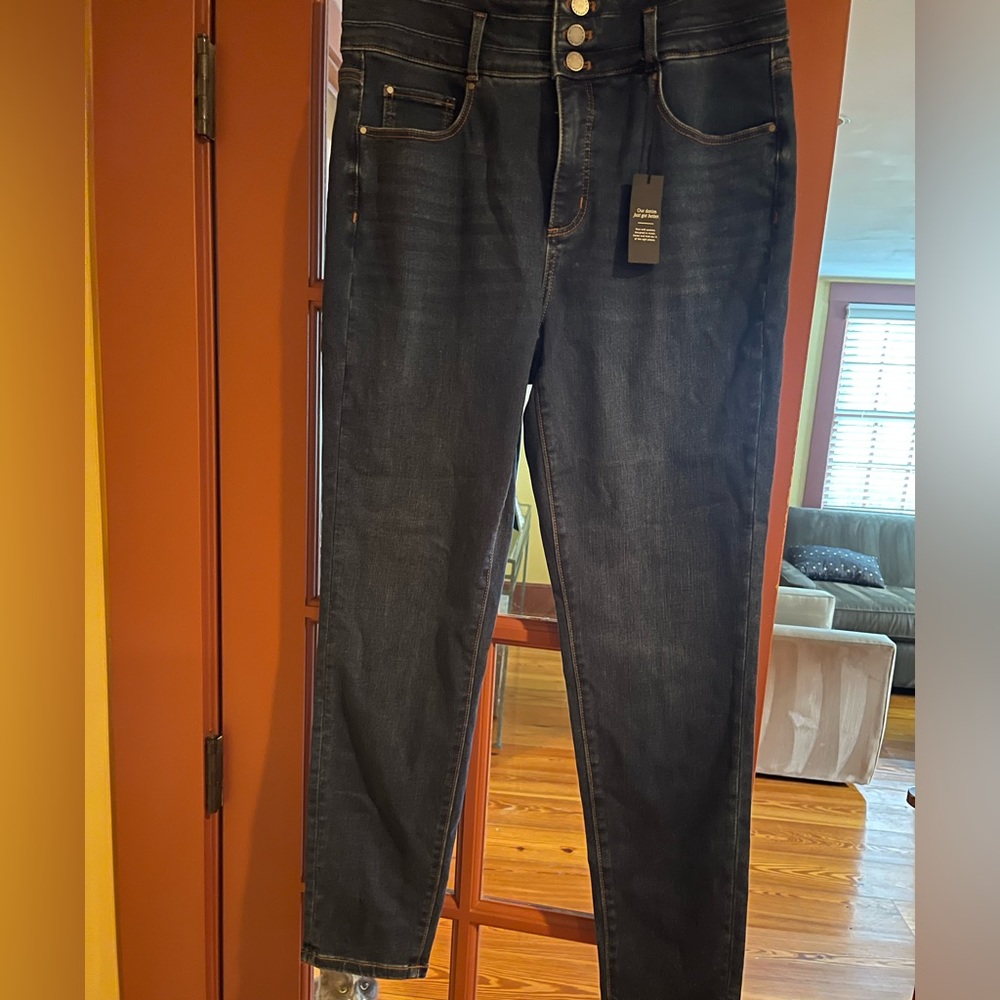 Ann Taylor “The Skinny” in curvy fit, high waisted.